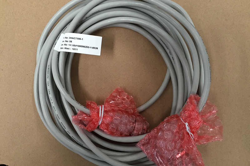 6640系列SMB电缆(7米)3HAC7998-1